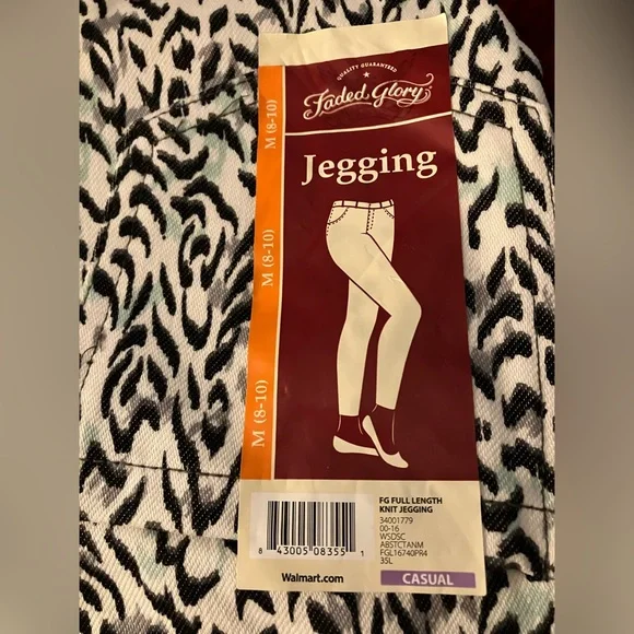NWT Ladies Faded Glory Abstract Animal Print Full Length Ankle Knit Jegging - Picture 1 of 3